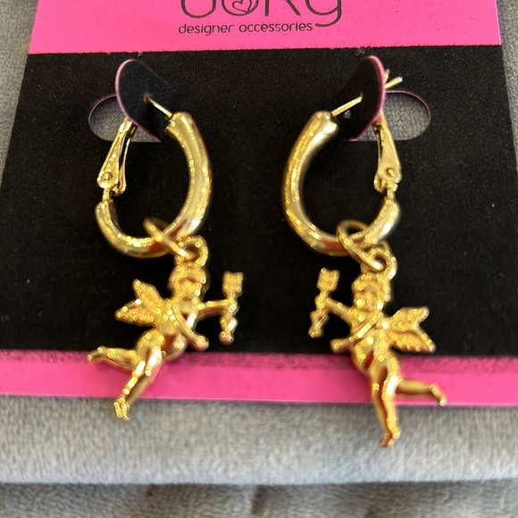 Cherub Charm on 3/4” Elongated Hoop Earrings-boutique - Picture 2 of 6